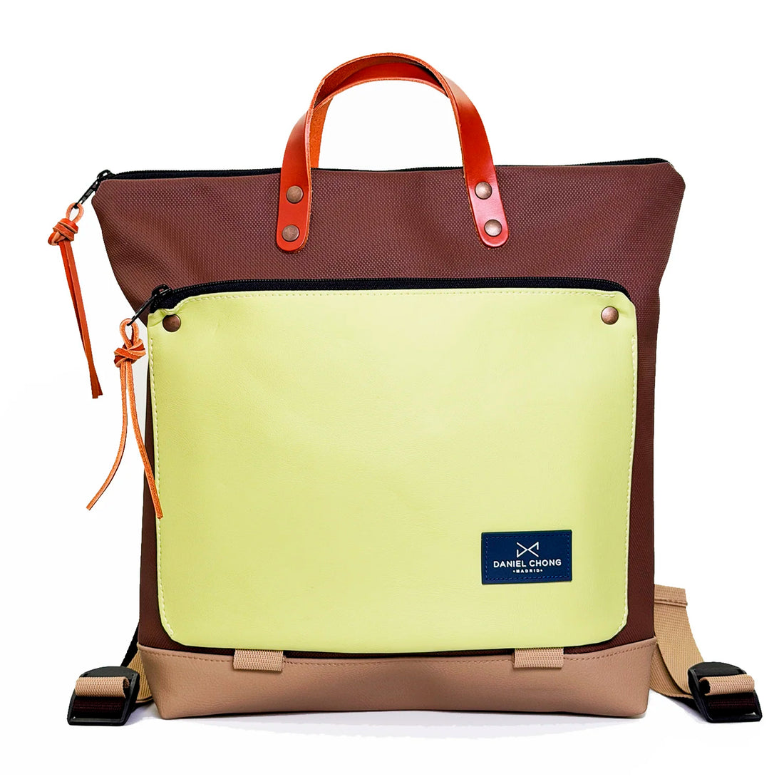 Mochila Book Holder Cuadrada Impermeable con bolsillo extra Daniel Chong - Marrón con bolsillo amarillo