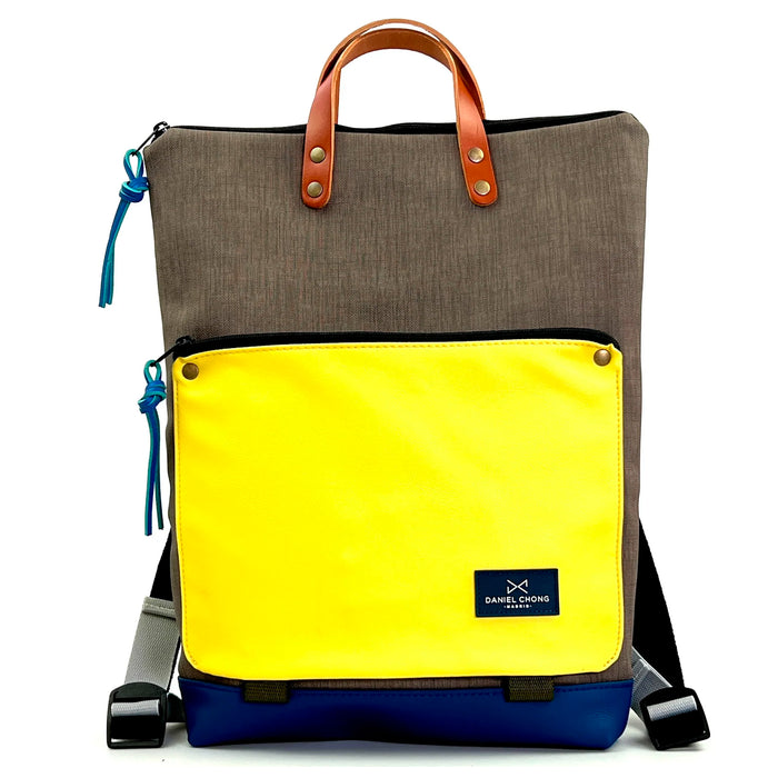 Mochila Book Holder Impermeable con bolsillo extra Daniel Chong - Gris con bolsillo amarillo