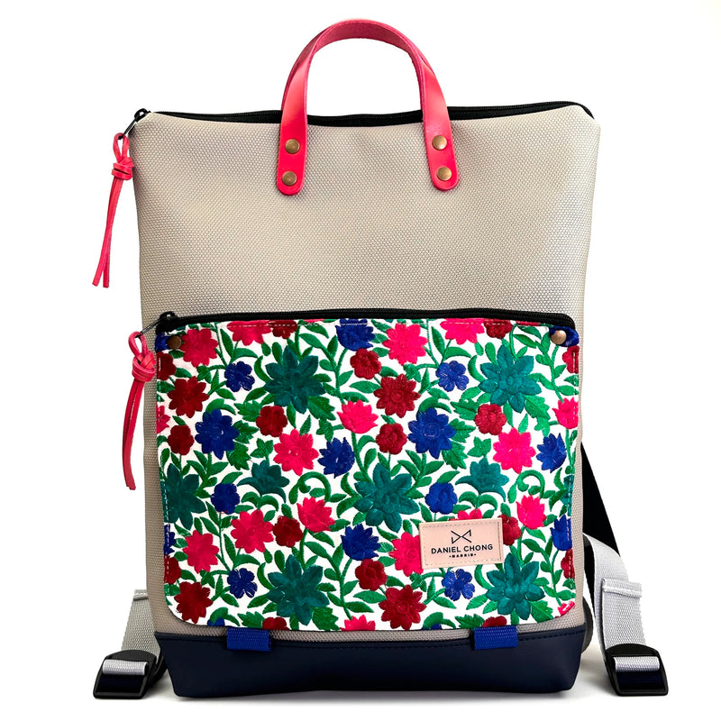 Mochila Book Holder Impermeable con bolsillo extra Daniel Chong - Beige con bolsillo flores