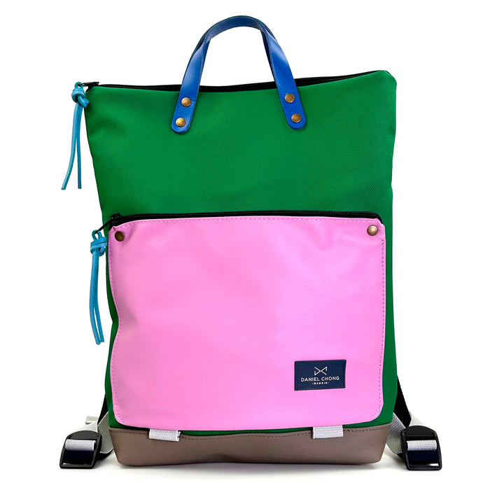 Mochila Book Holder Impermeable con bolsillo extra Daniel Chong - Verde con bolsillo rosa