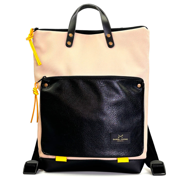 Mochila Book Holder Impermeable con bolsillo extra Daniel Chong - Beige con bolsillo negro