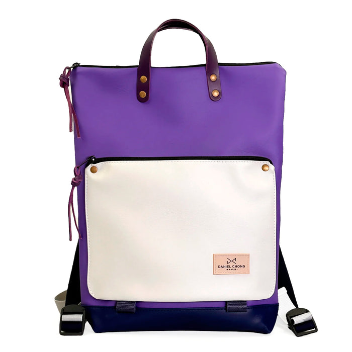 Mochila Book Holder Impermeable con bolsillo extra Daniel Chong - Violeta con bolsillo gris claro