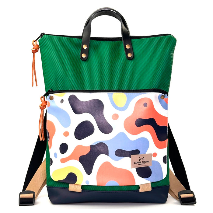 Mochila Book Holder Impermeable con bolsillo extra Daniel Chong - Verde con bolsillo abstract