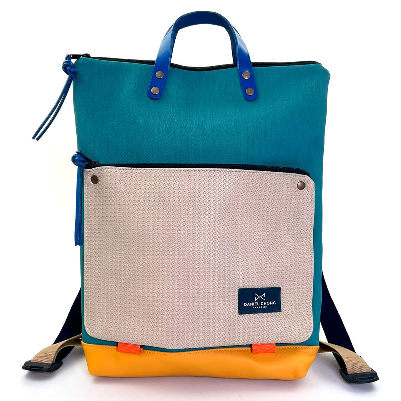 Mochila Book Holder Impermeable con bolsillo extra Daniel Chong - Turquesa con bolsillo beige