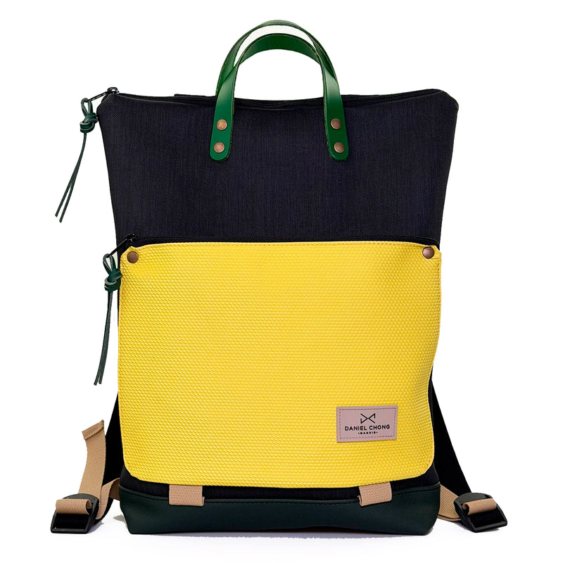 Mochila Book Holder Impermeable con bolsillo extra Daniel Chong - Negro con bolsillo amarillo