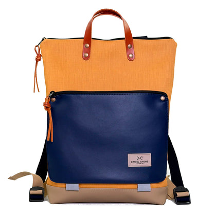 Mochila Book Holder Impermeable con bolsillo extra Daniel Chong - Mostaza con bolsillo azul