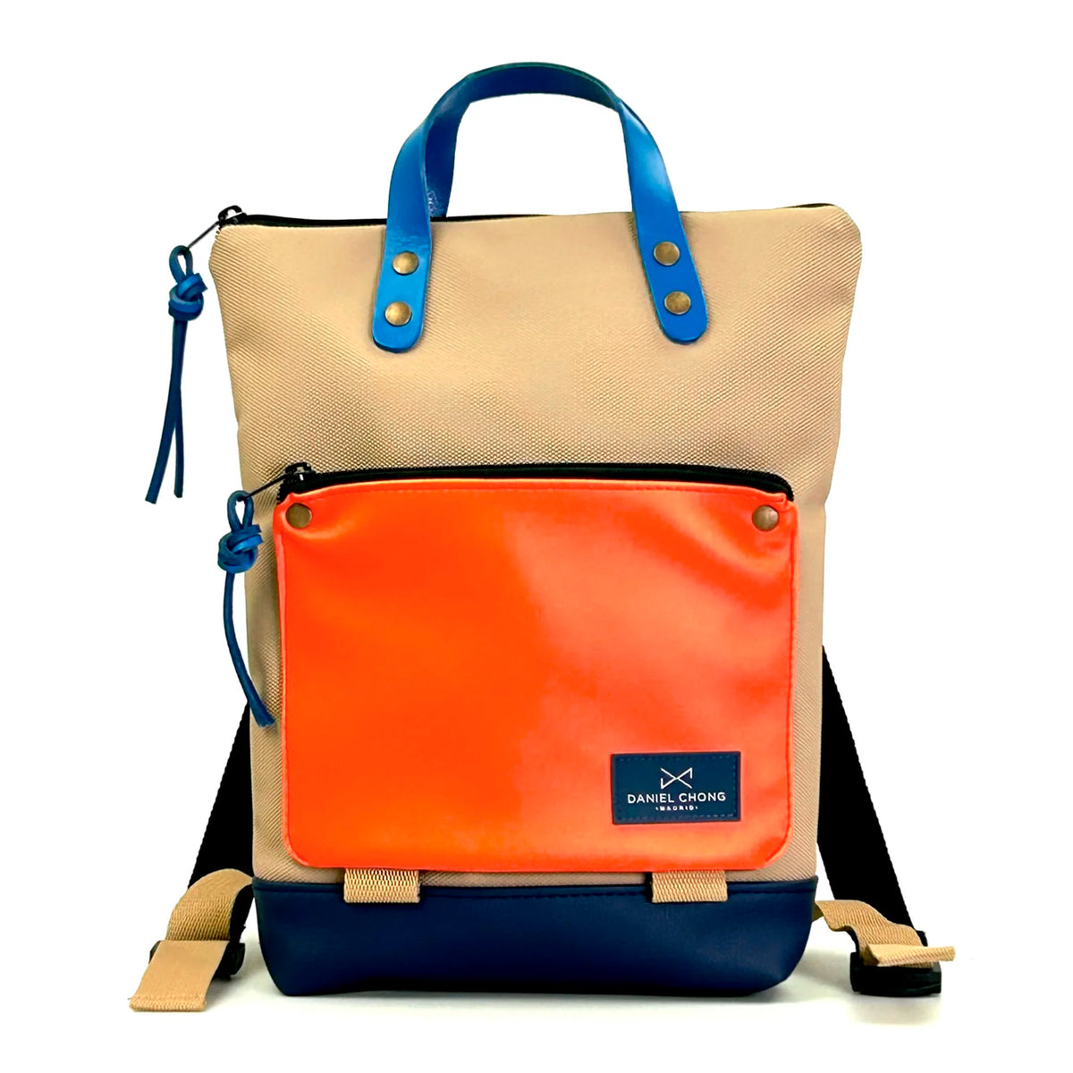 Mochila Mini Book Holder Impermeable con bolsillo extra Daniel Chong - Beige con bolsillo naranja