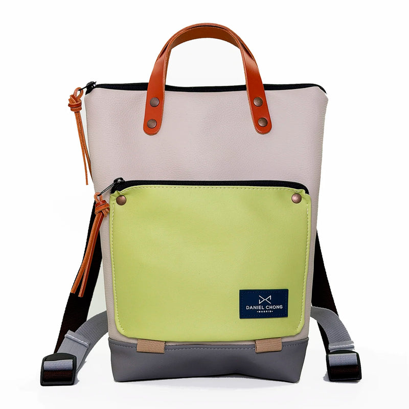 Mochila Mini Book Holder Impermeable con bolsillo extra Daniel Chong - Beige con bolsillo amarillo