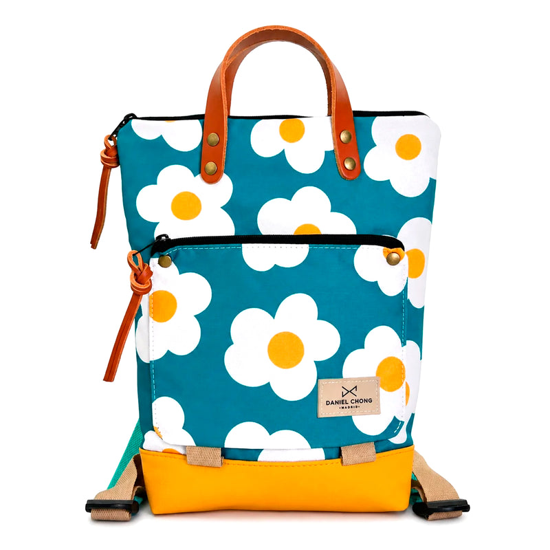 Mochila Mini Book Holder Impermeable con bolsillo extra Daniel Chong - Graphic Edition Margaritas