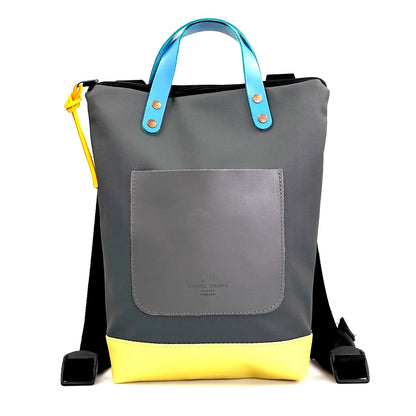 Mochila Mini Impermeable con bolsillo extra Daniel Chong - Gris con bolsillo gris