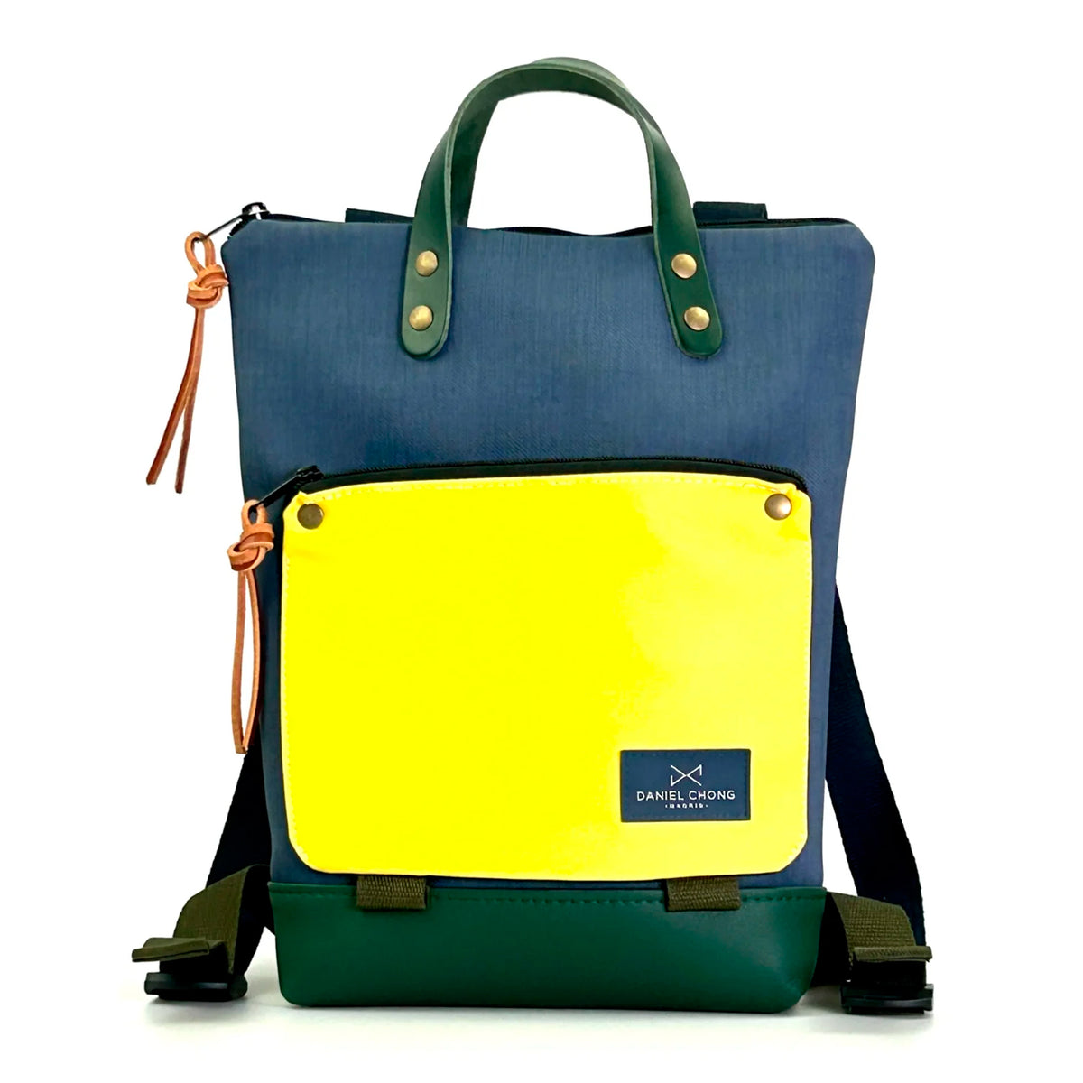 Mochila Mini Book Holder Impermeable con bolsillo extra Daniel Chong - Azul con bolsillo amarillo