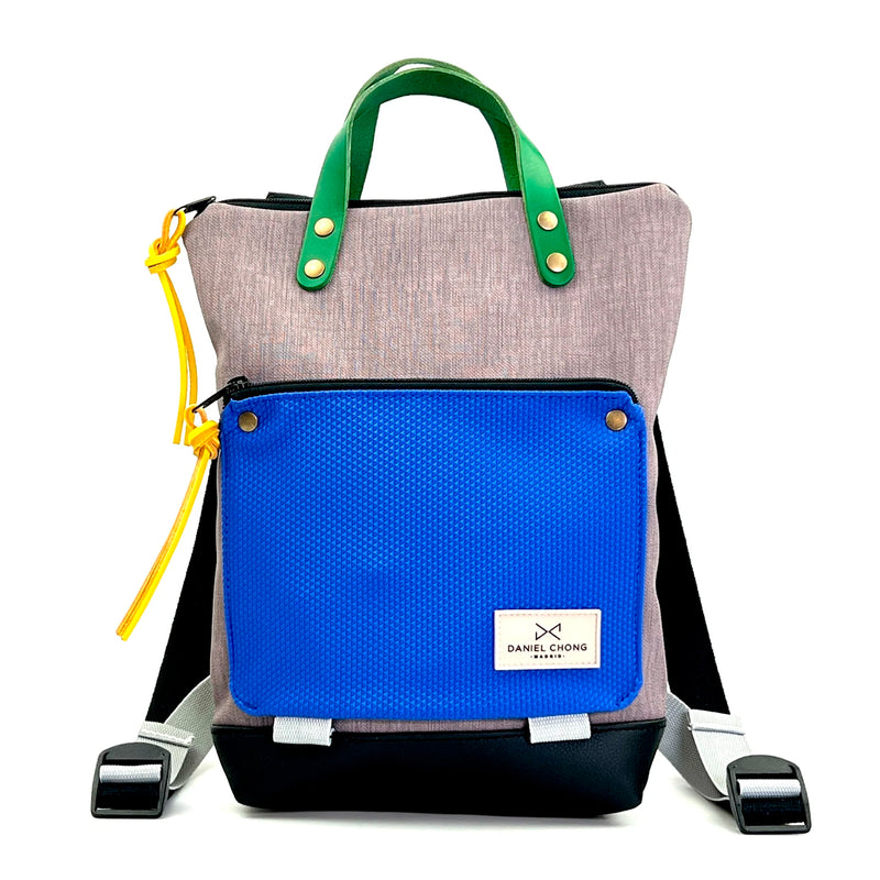 Mochila Mini Book Holder Impermeable con bolsillo extra Daniel Chong - Gris con bolsillo azul