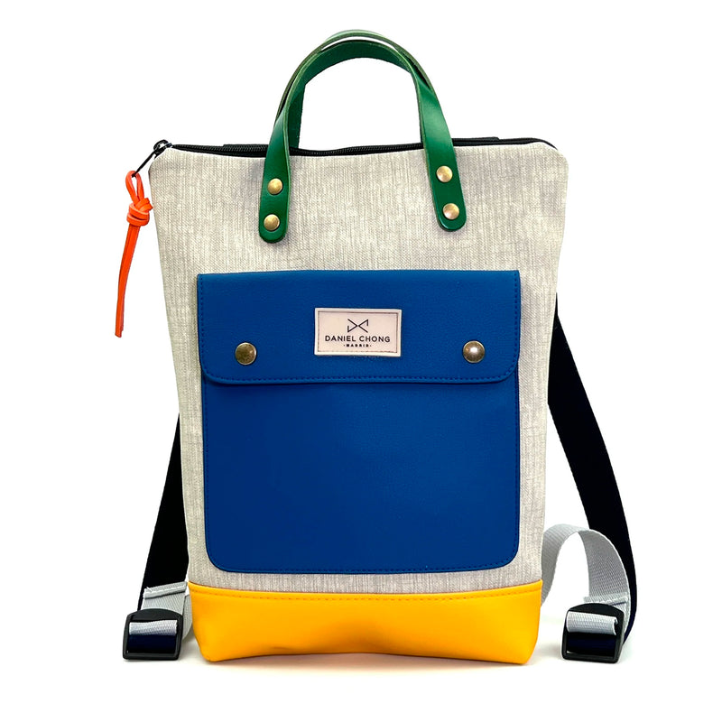Mochila Mini Solapa con bolsillo extra Daniel Chong - Gris con bolsillo azul