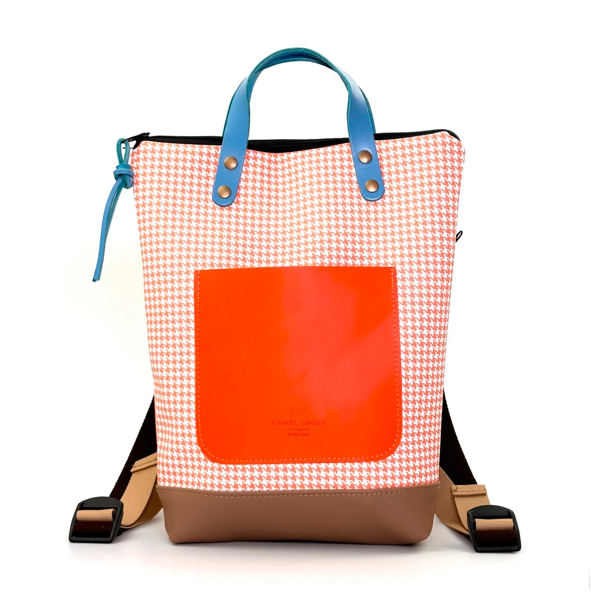 Mochila Mini Impermeable con bolsillo extra Daniel Chong - Pata de gallo con bolsillo naranja