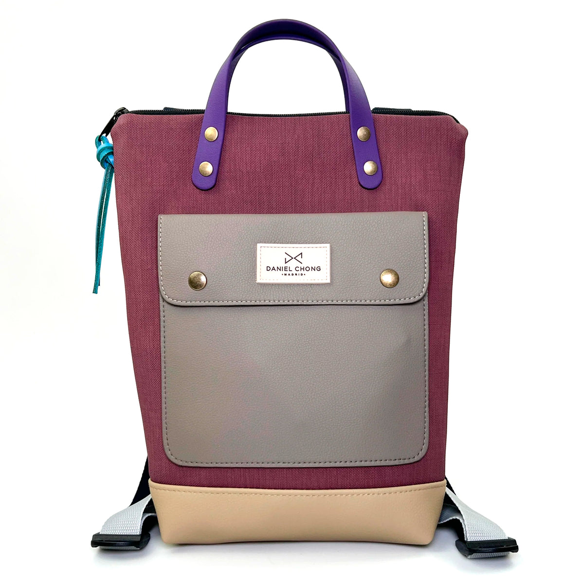 Mochila Mini Solapa con bolsillo extra Daniel Chong - Color vino con bolsillo gris