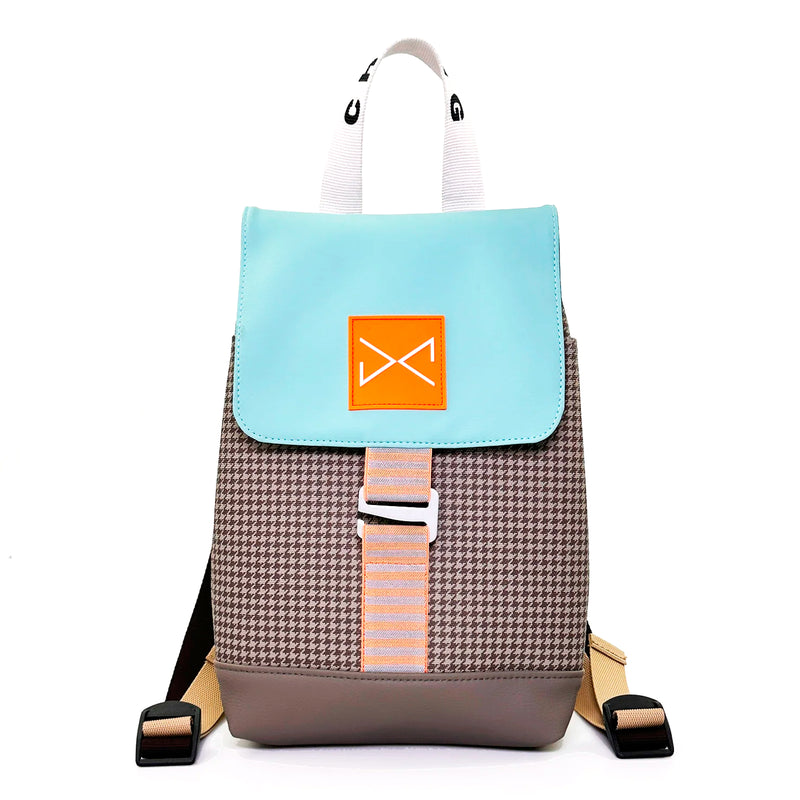 Mochila The Hook Mini Impermeable con bolsillo extra Daniel Chong - Solapa Azul