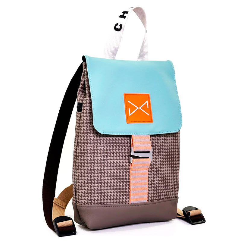 Mochila The Hook Mini Impermeable con bolsillo extra Daniel Chong - Solapa Azul