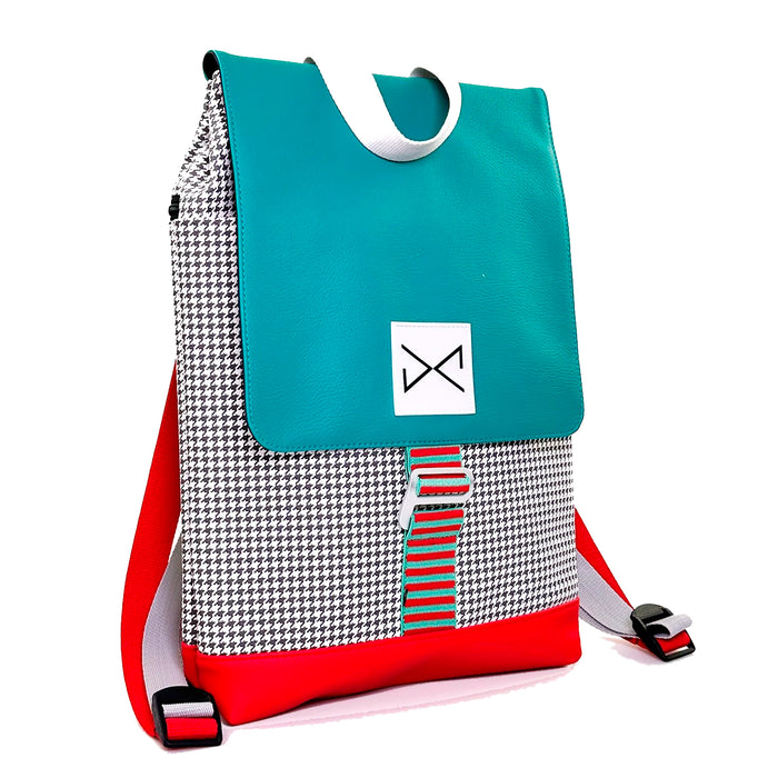 Mochila The Hook Impermeable con bolsillo extra Daniel Chong - Solapa Turquesa