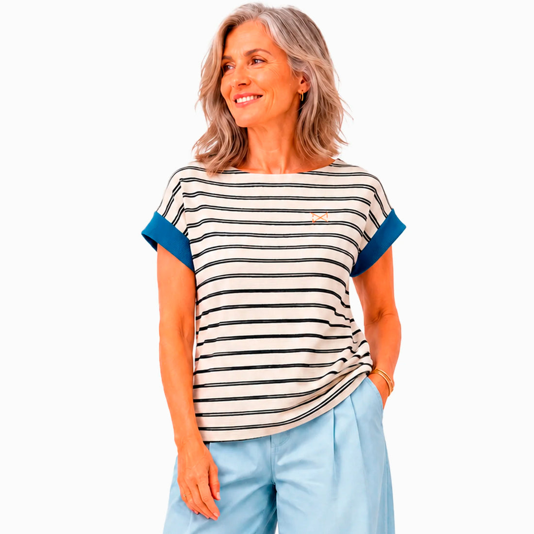 Camiseta Daniel Chong - Cuello Barco Mangas Azules