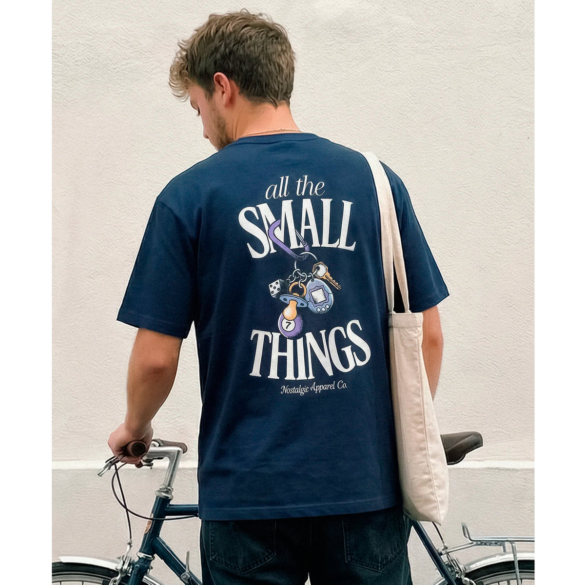 Camiseta Nostalgic Apparel - "All the Small Things"