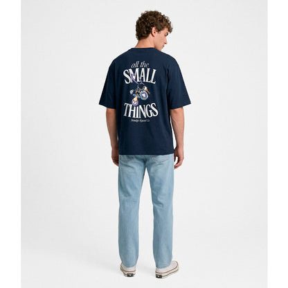 Camiseta Nostalgic Apparel - "All the Small Things"