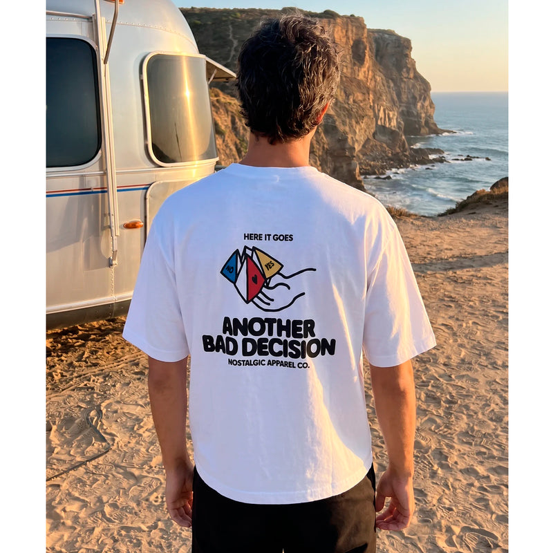 Camiseta Nostalgic Apparel - "Another Bad Decision"