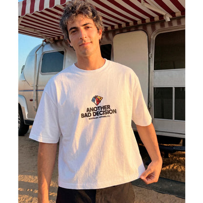 Camiseta Nostalgic Apparel - "Another Bad Decision"