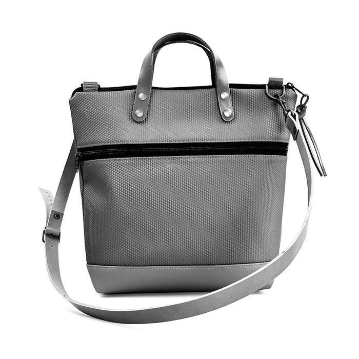 Bandolera Book Holder Cuadrada Impermeable con bolsillo extra Daniel Chong - Gris con bolsillo beige