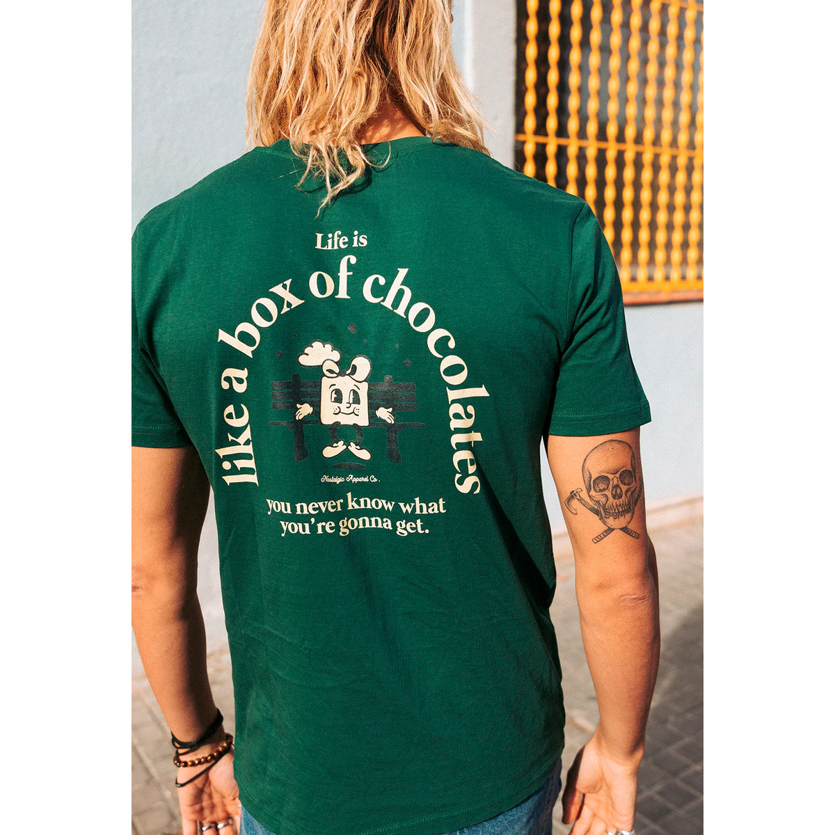 Camiseta Nostalgic Apparel - "Box of Chocolates"