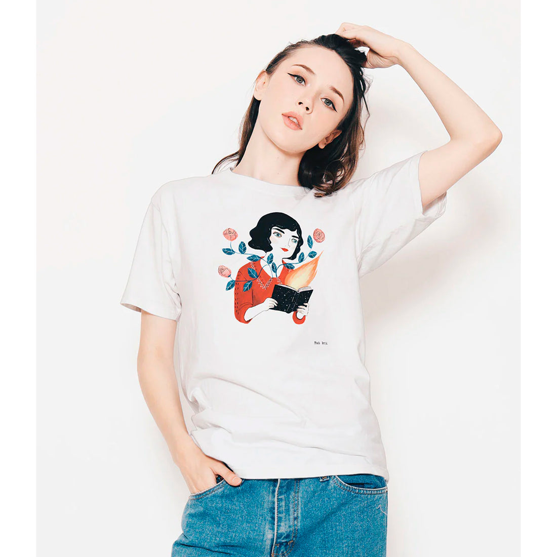 Camiseta - "Lectora" de María Hesse