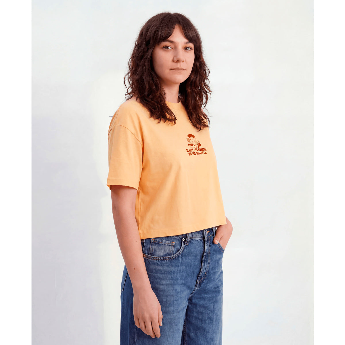 Camiseta Catharsis - Si no está Curado, No me Interesa Cropped 🧀