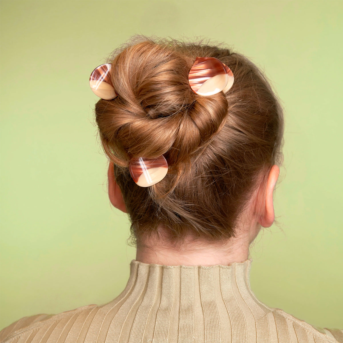 Minipinza para el pelo - Castaña 🌰