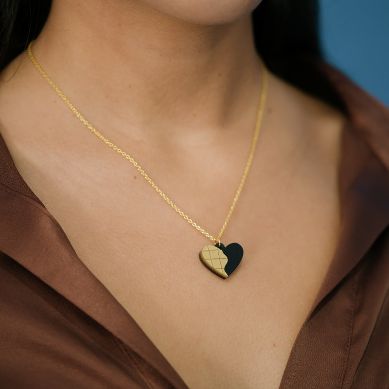 Collar - Amara Negro y Dorado