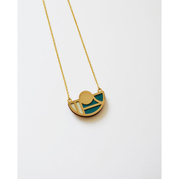 Collar - Half Circle Necklace Ocean and White Sand