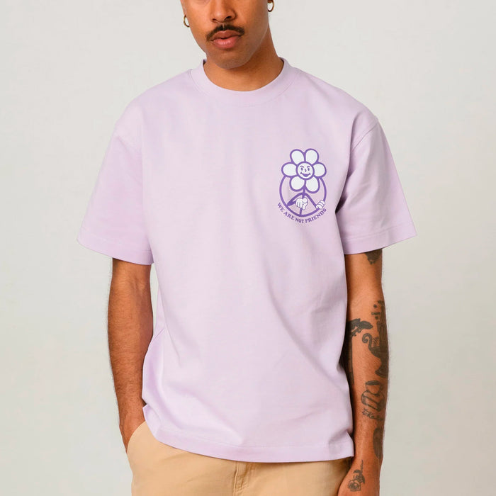 Camiseta We Are Not Friends - Daisy Logo Lavander