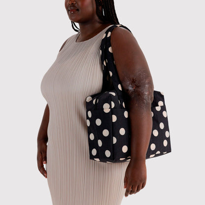 Bolso Nube Everyday Baggu - Black and Cream Polka Dot