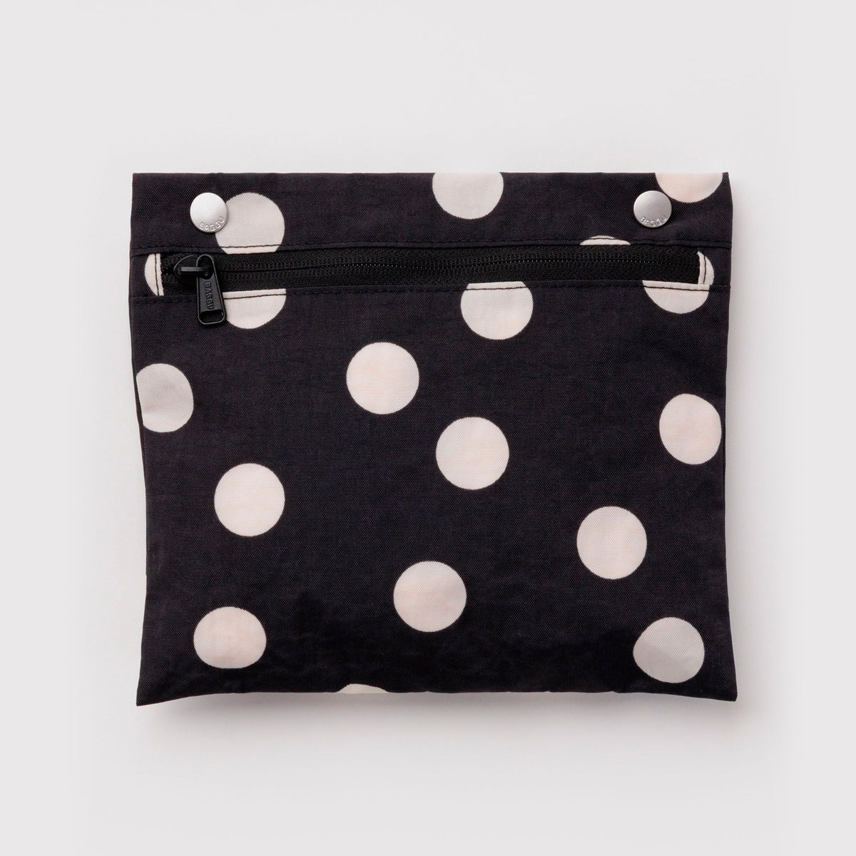 Bolso Nube Everyday Baggu - Black and Cream Polka Dot