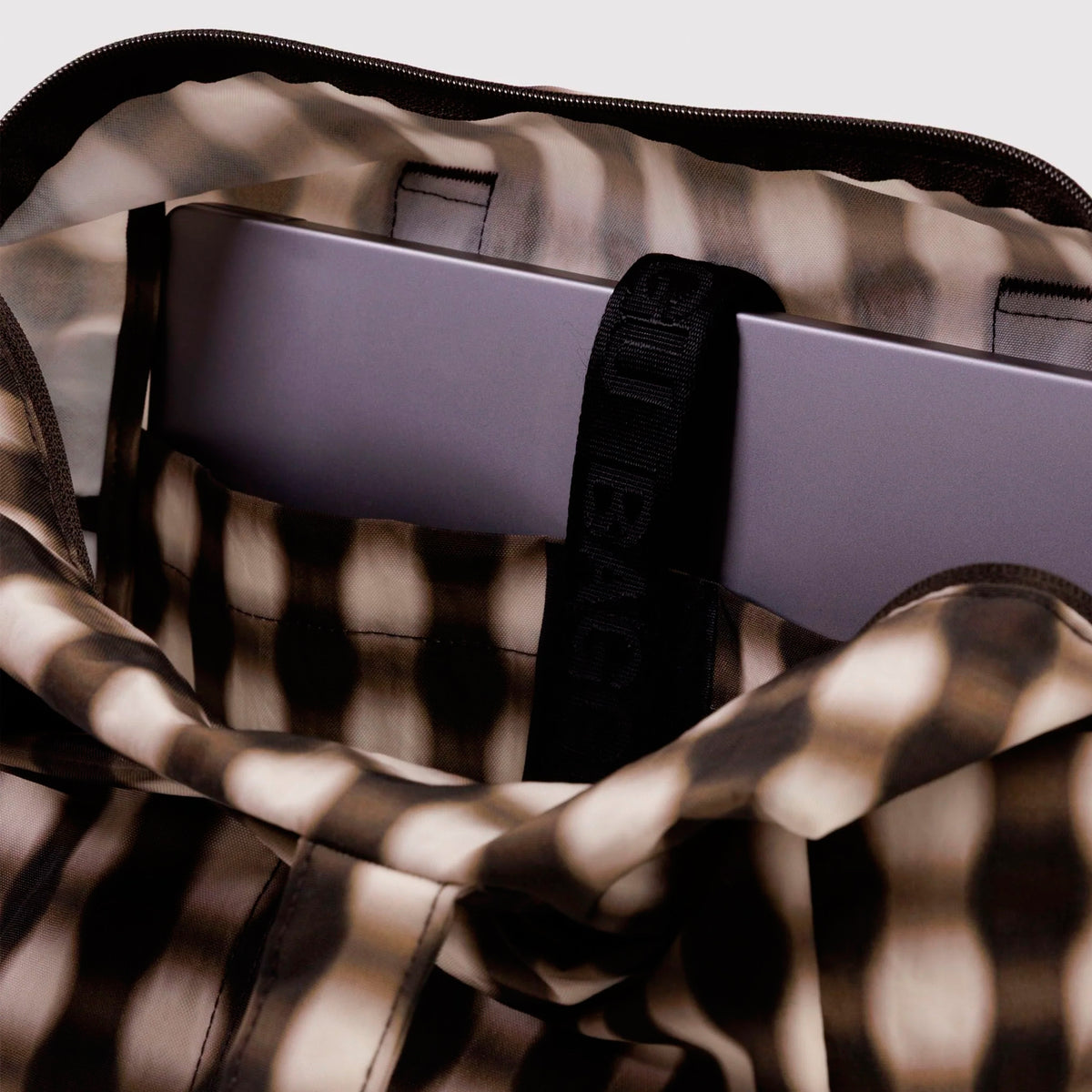 Bolso Nube Everyday Baggu - Blurred Gingham Brown