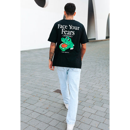 Camiseta Nostalgic Apparel - "Face Your Fears" 🐊🦷