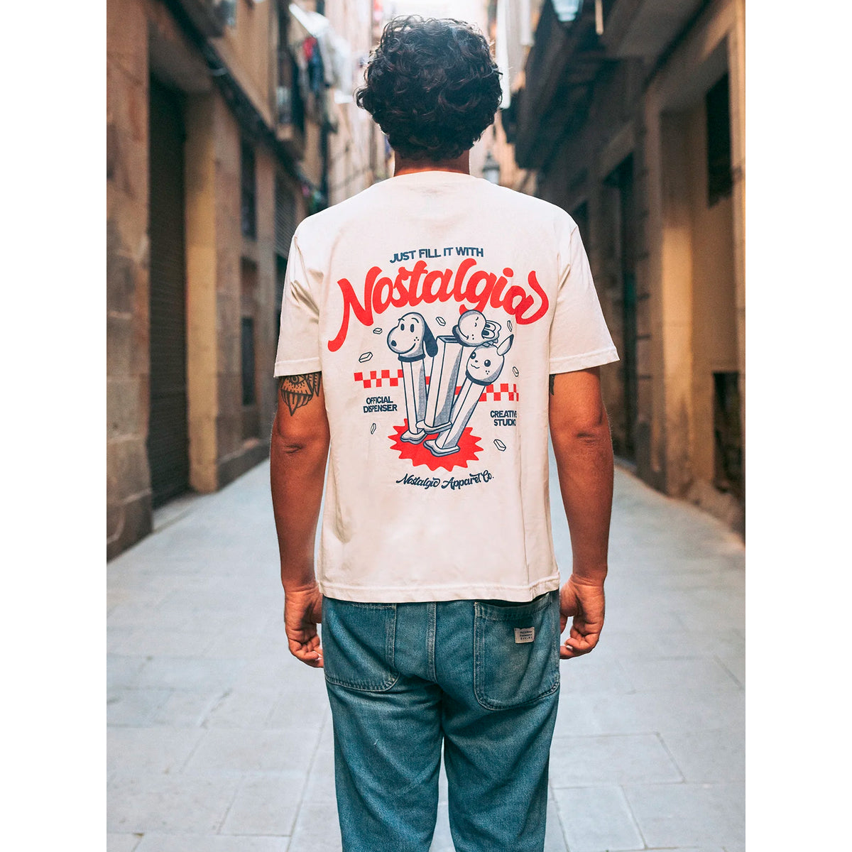 Camiseta Nostalgic Apparel - "Fill it with Nostalgia"
