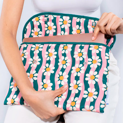 Funda portátil 13" Kind Bag - Wavy Daisy 🌼