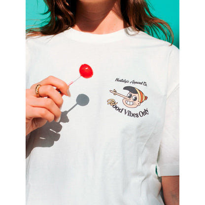 Camiseta Nostalgic Apparel - "Good Vibes Only"