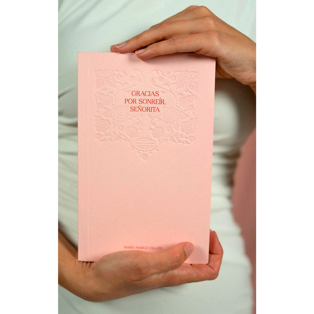 Libro - "Gracias por sonreír, señorita" de María Marco Villate