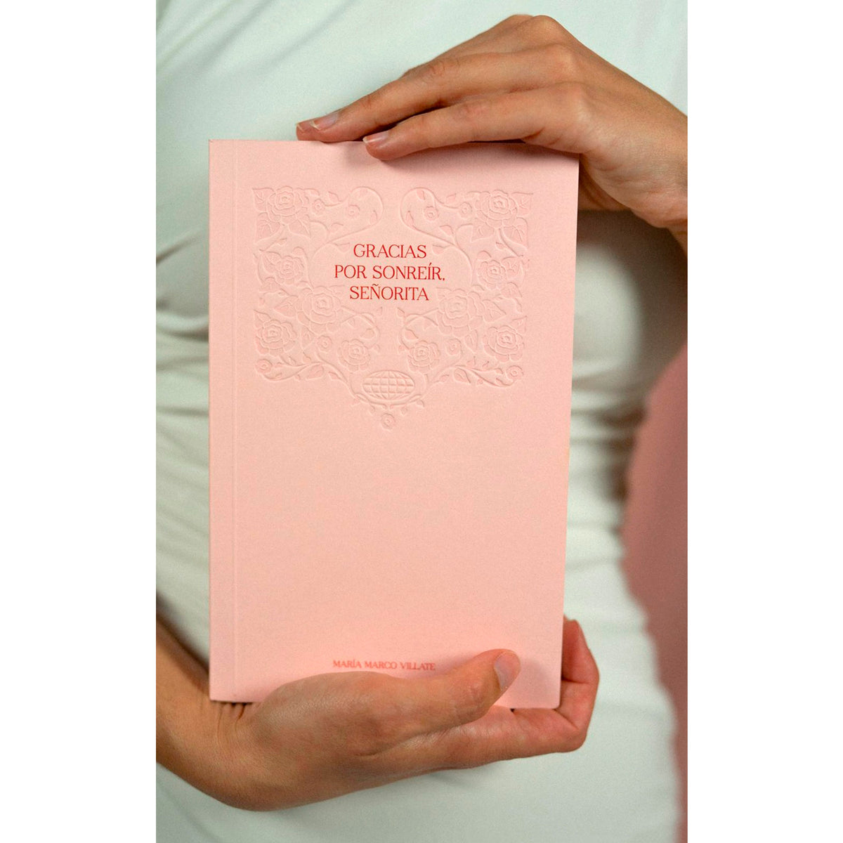 Libro - "Gracias por sonreír, señorita" de María Marco Villate