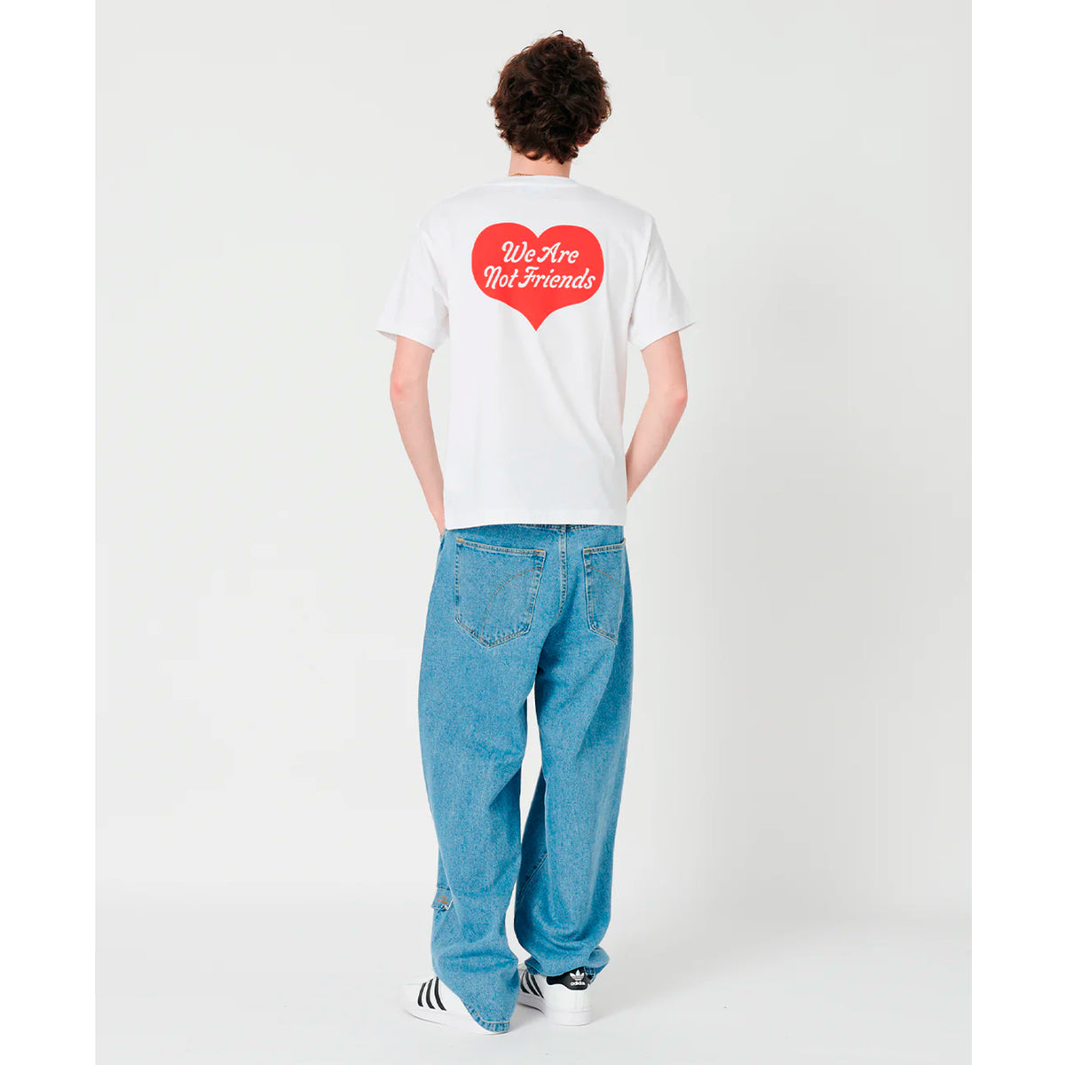 Camiseta We Are Not Friends - Heart House