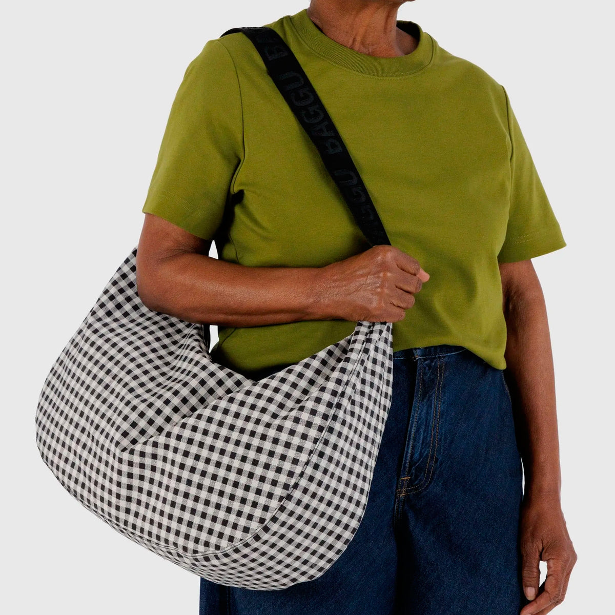 Bolso Large media luna Baggu - Black &amp; White Gingham
