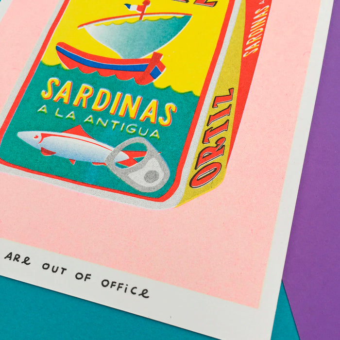 Print de We Are Out Of Office - "Lata sardinas Ortiz"