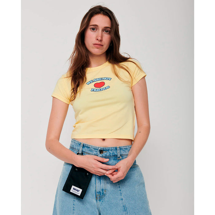 Camiseta Crop We Are Not Friends - Love Sunny