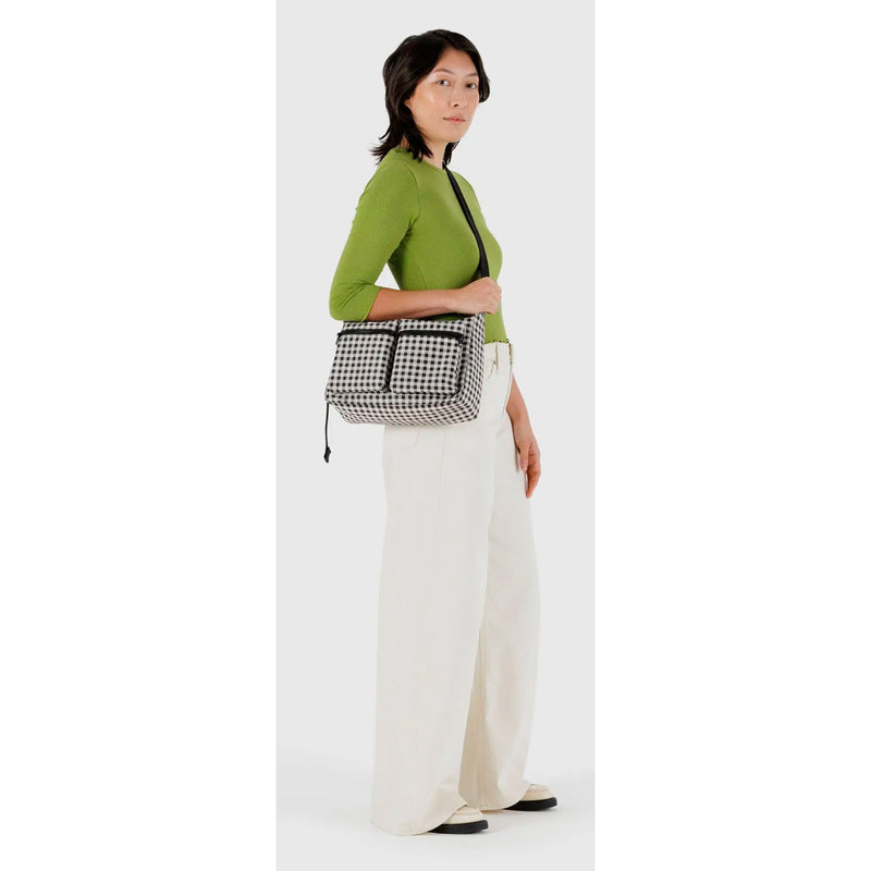 Bolso Cargo Grande Baggu - Black & White Gingham