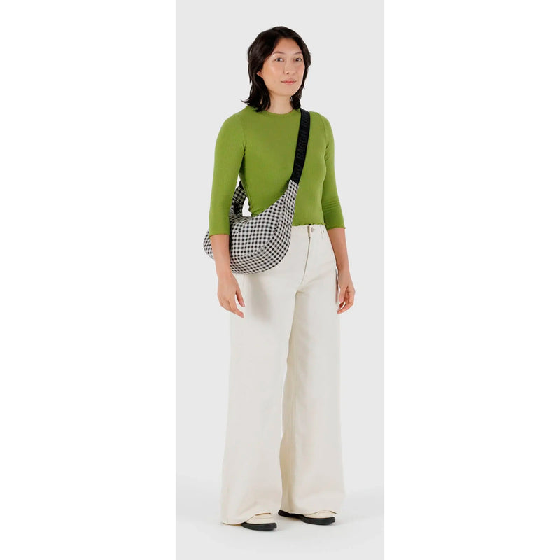 Bolso media luna Baggu - Black & White Gingham